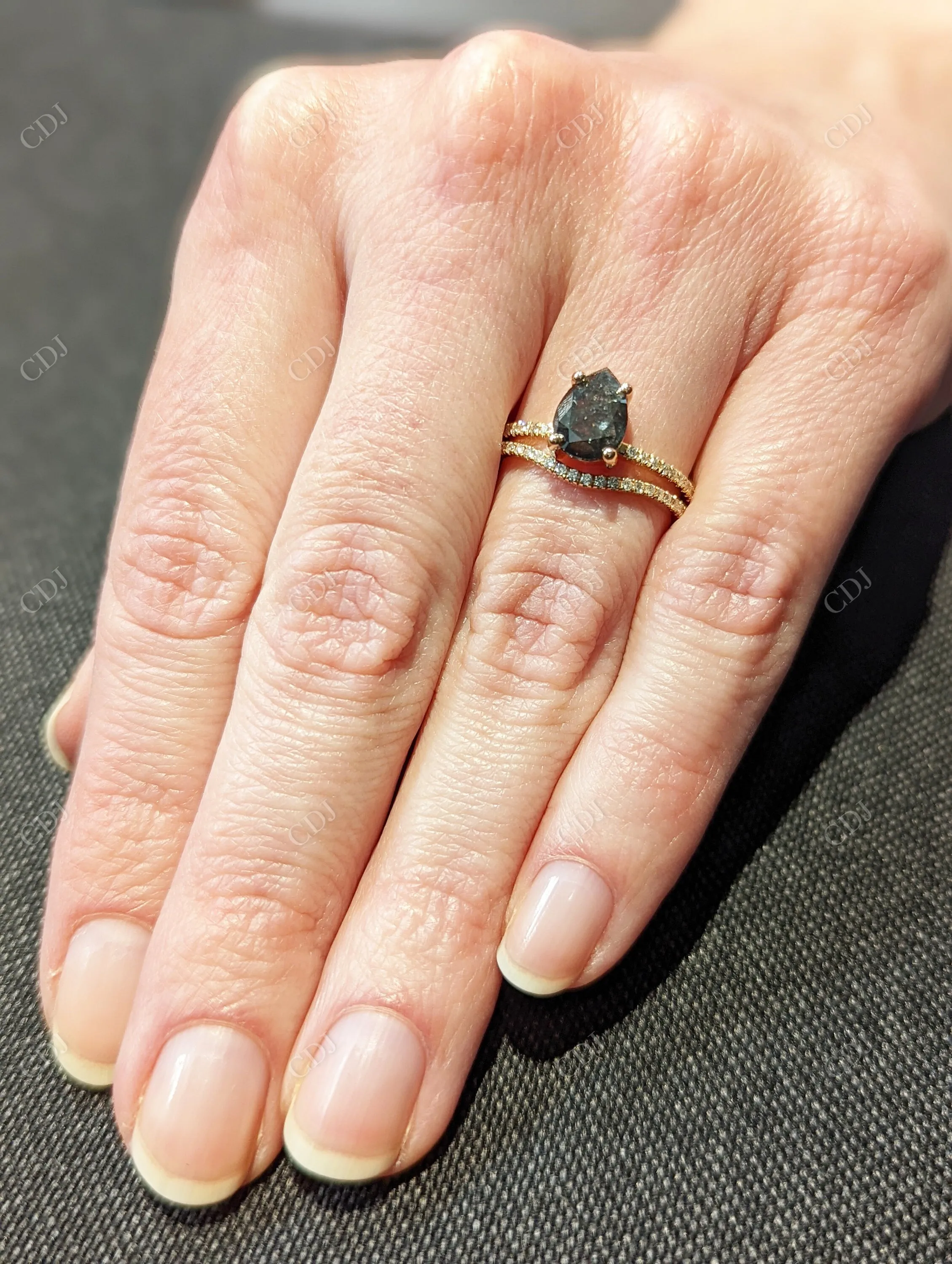 0.20CTW Round Pave Lab Grown Diamond Curved Band