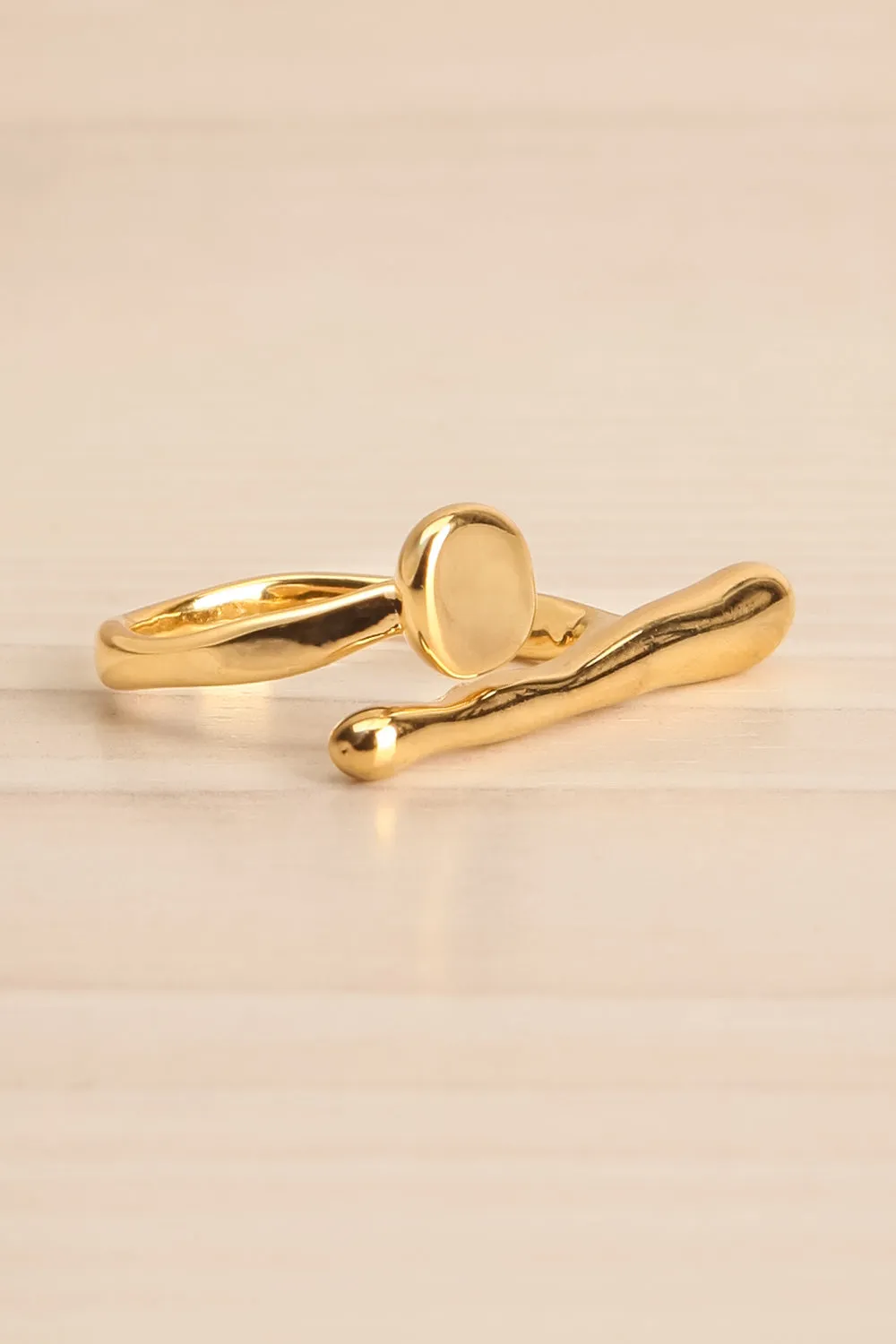 Acheron | Circle & Horizontal Line Ring
