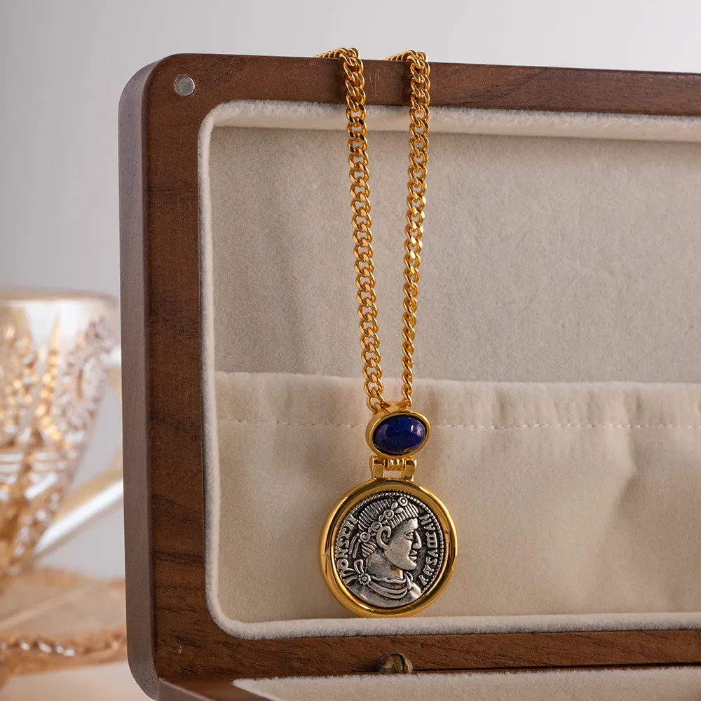 Vintage Necklace with lapis lazuli