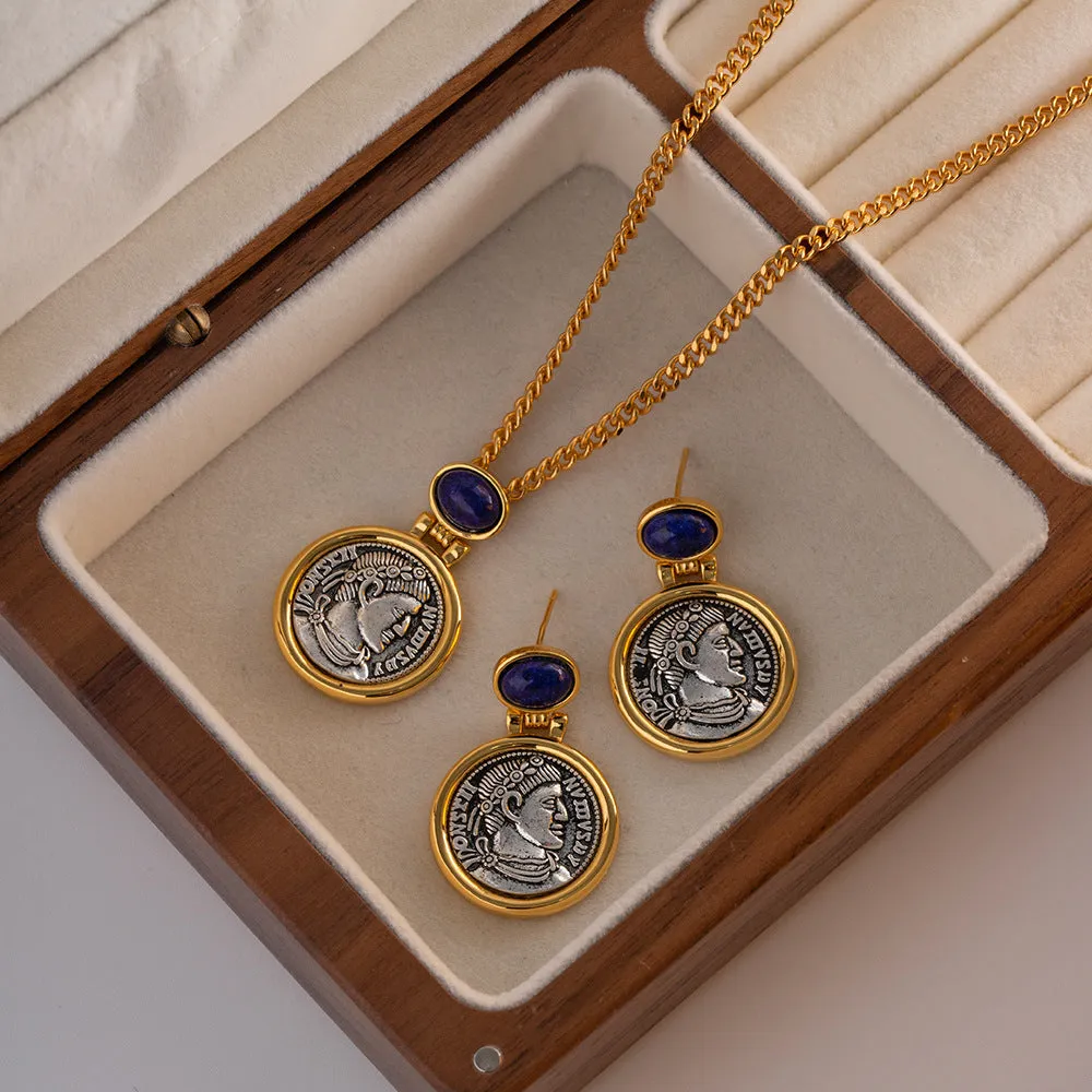 Vintage Necklace with lapis lazuli